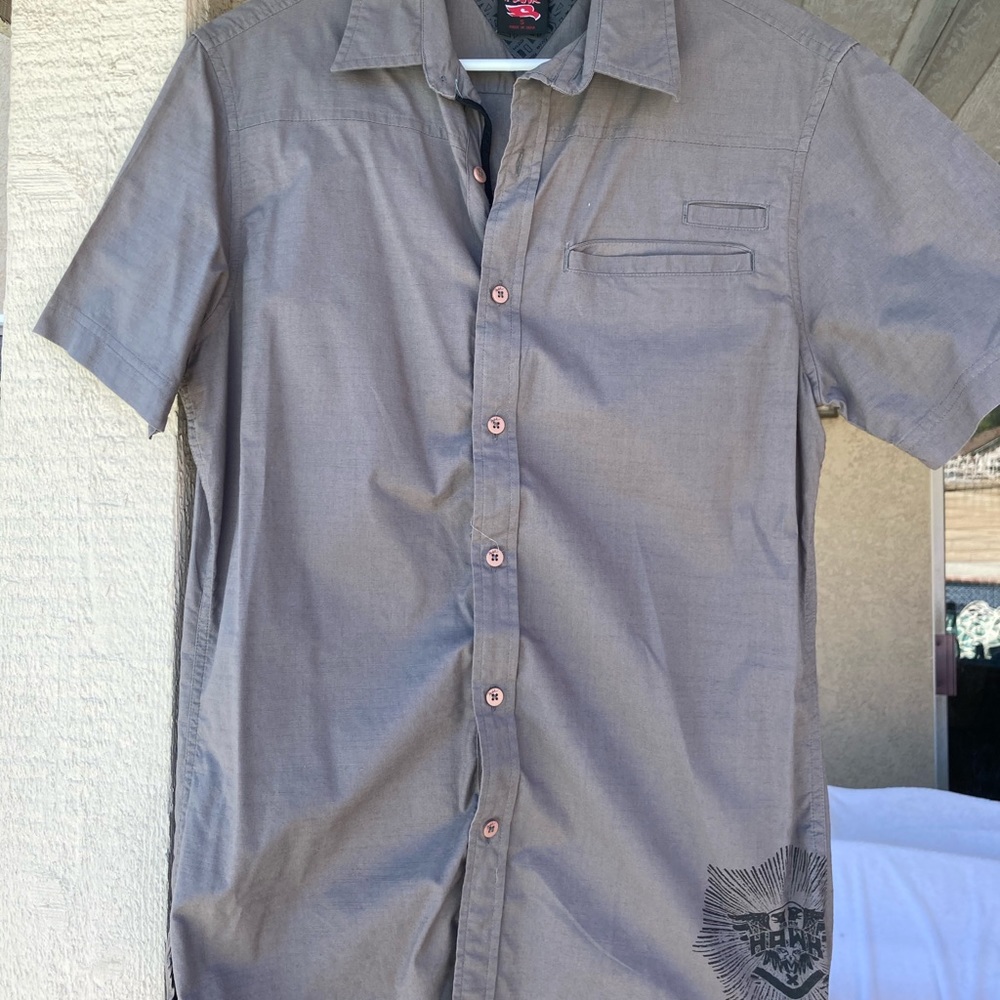 Men’s Hawk Short Sleeve Button Up